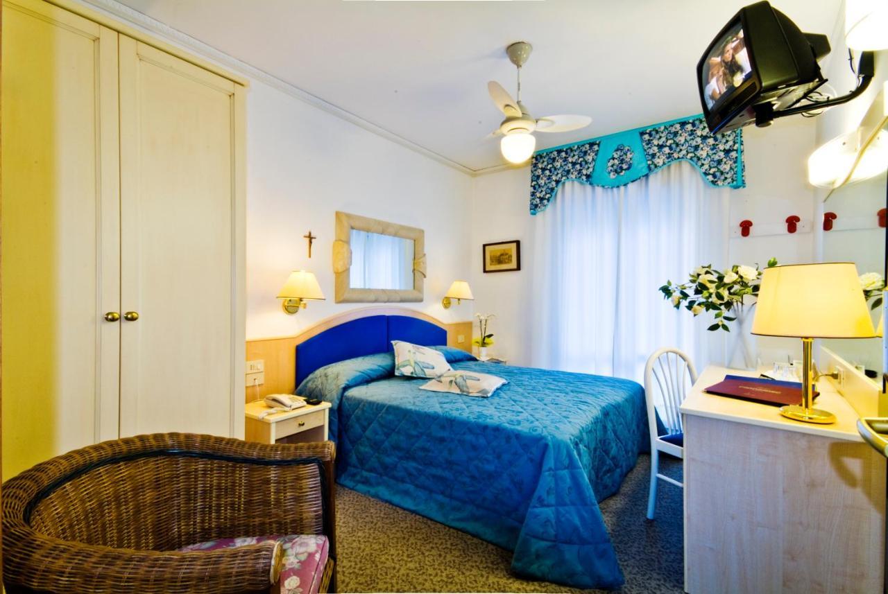 Hotel Panoramic Каорле Екстер'єр фото