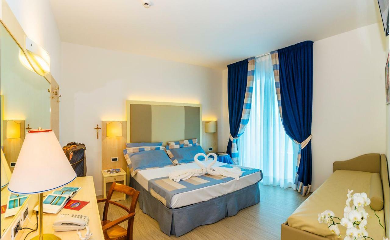 Hotel Panoramic Каорле Екстер'єр фото