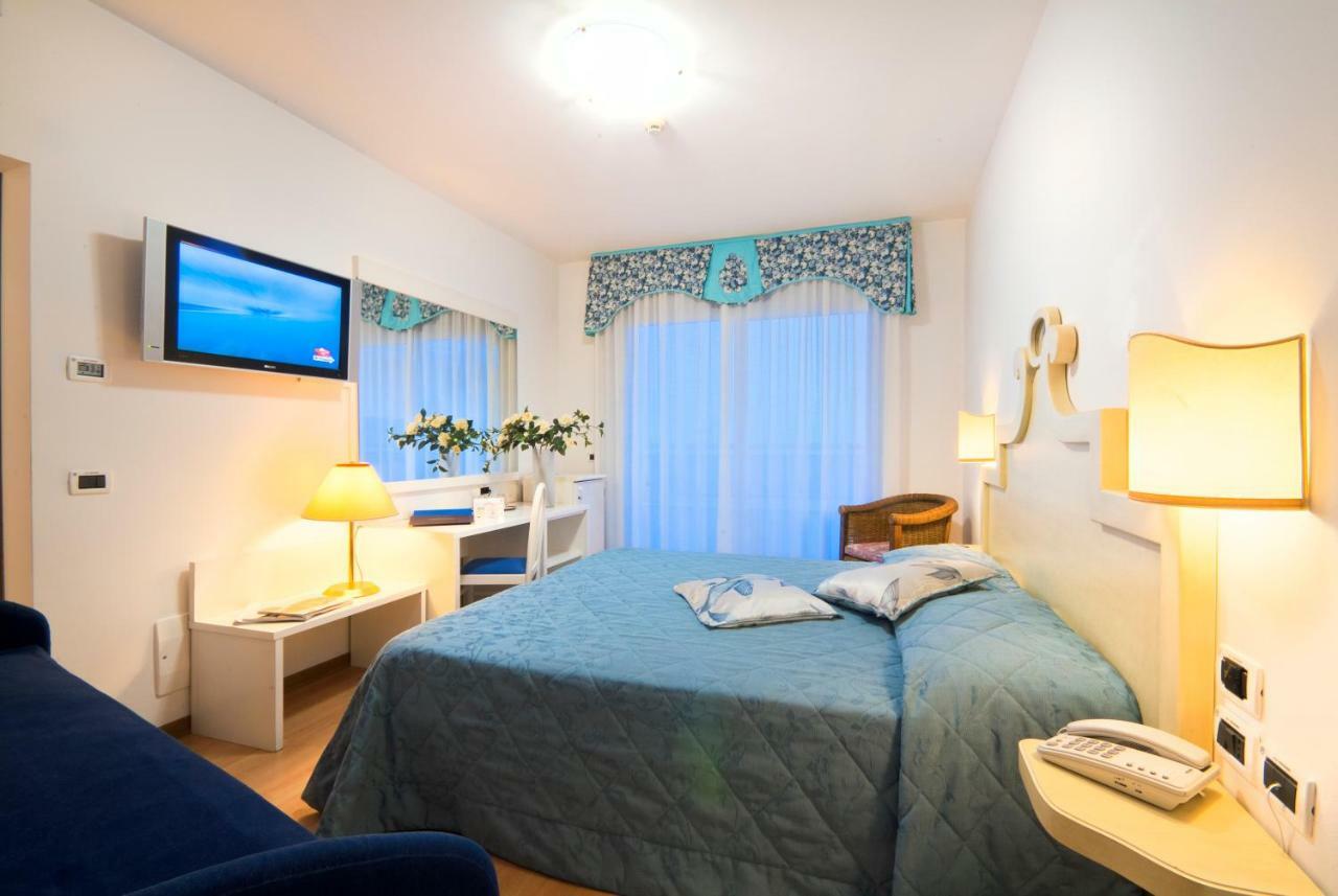 Hotel Panoramic Каорле Екстер'єр фото